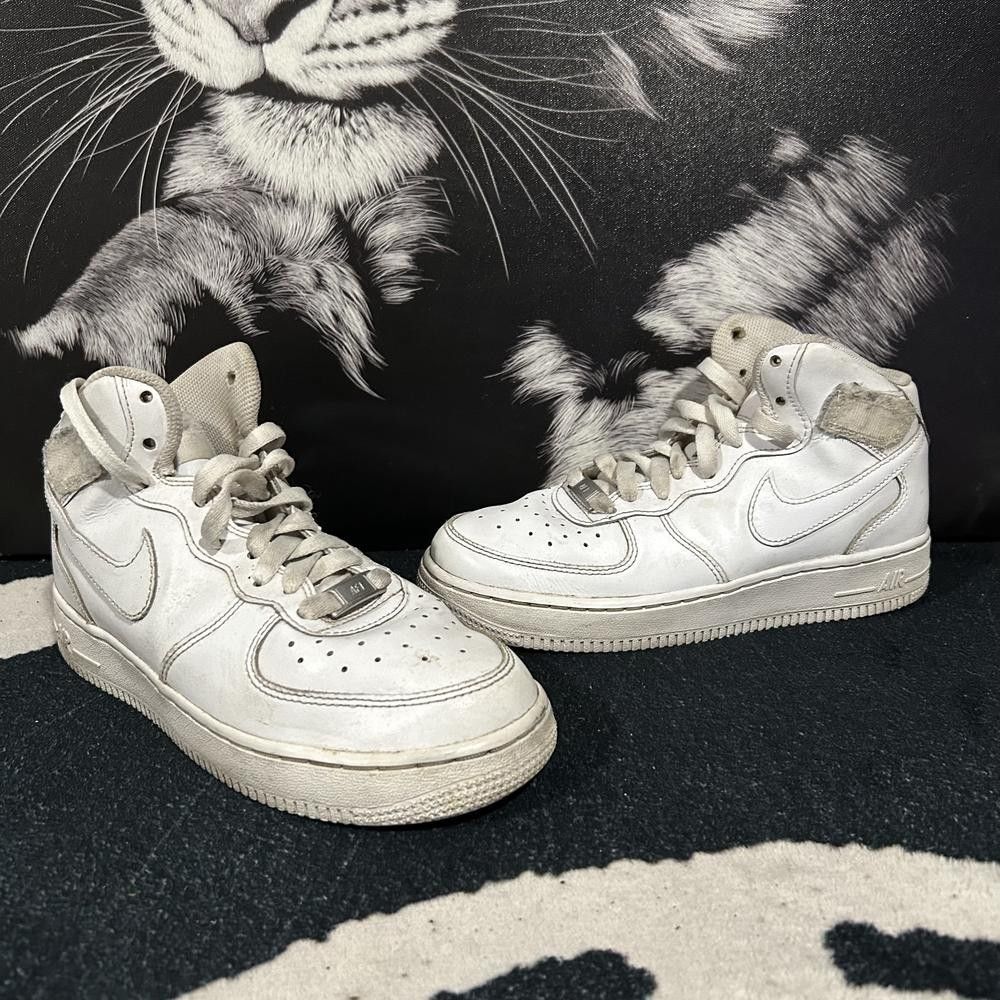 Nike Air Force 1 Mid LE DH2933-111 Athletic Sneaker Shoe Boys 5.5Y White Leather